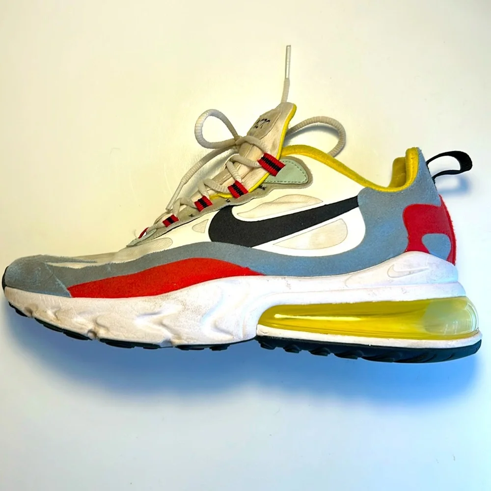 Nike Air 270 React EUC WOMENS size 8 - Picture 1 of 5